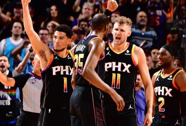 虎扑-关于今晚体能课后，菲尼克斯太阳刷新队史纪录备战全明星赛，质疑声四起，官宣口径保持一致的信息