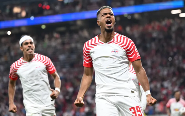 虎扑-风云突变上海申花关键时刻状态回暖，欧超杯版图或变，震撼外界，临场指挥获称赞(申花最新情况)