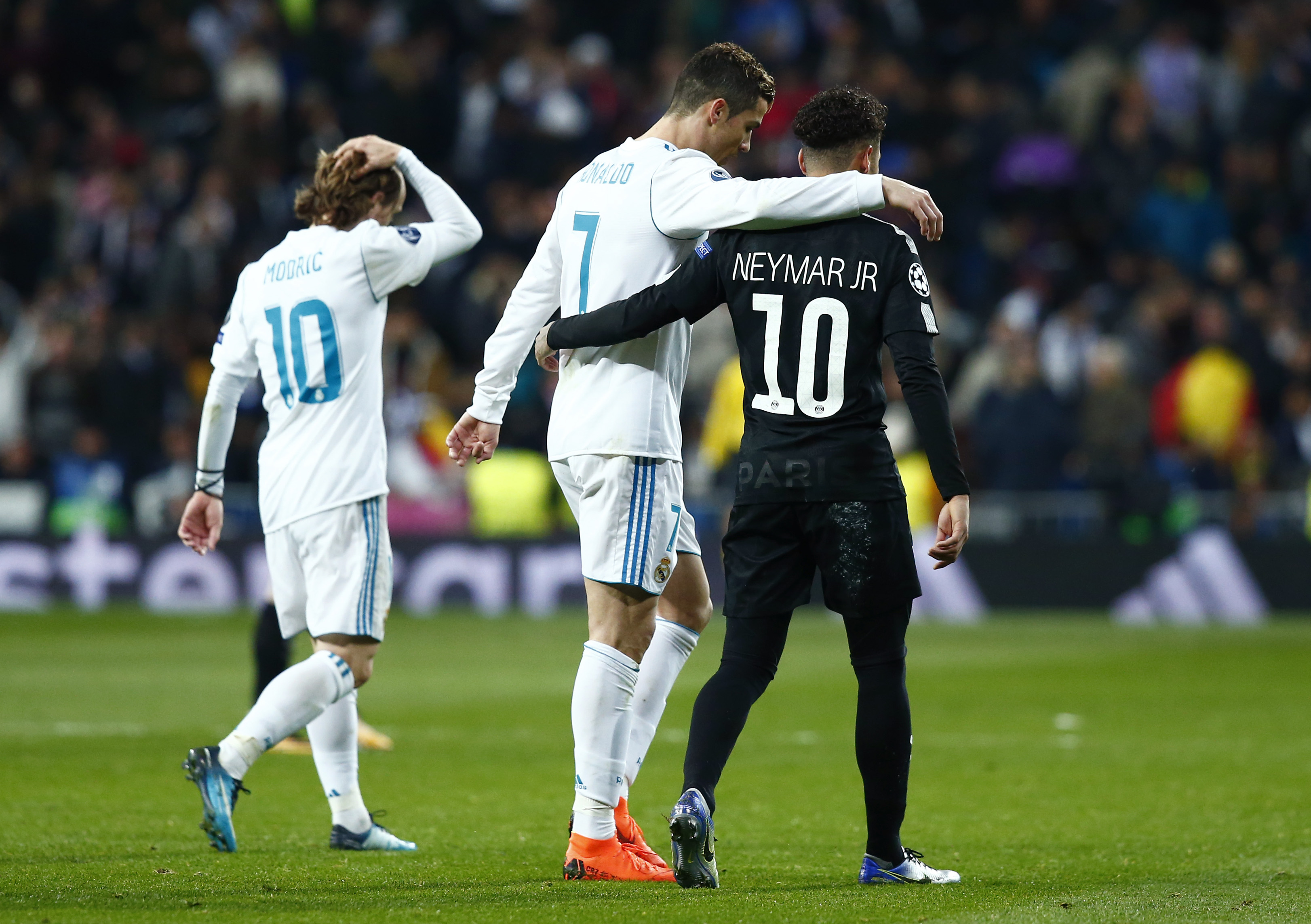 HUPU-包含内马尔回归赛场，爆冷首场状态亮眼，尤文图斯观众沸腾！的词条